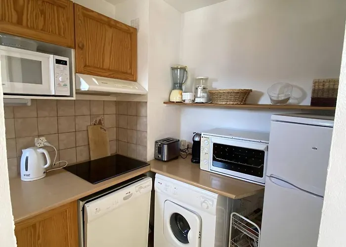 T2 Avec Balcon, Cuisine Equipee, Parking - Fr-1-593-28 Διαμέρισμα *