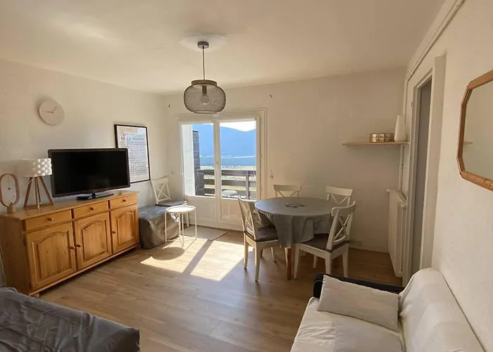 T2 Avec Balcon, Cuisine Equipee, Parking - Fr-1-593-28 Διαμέρισμα *